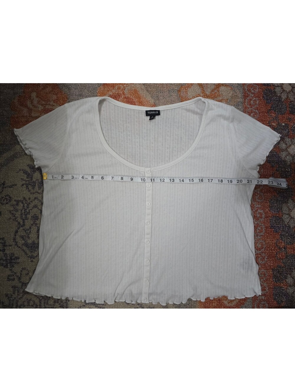 Torrid Women's White Pointelle Ribbed Button-Up Short Sleeve Top Lettuce Hem